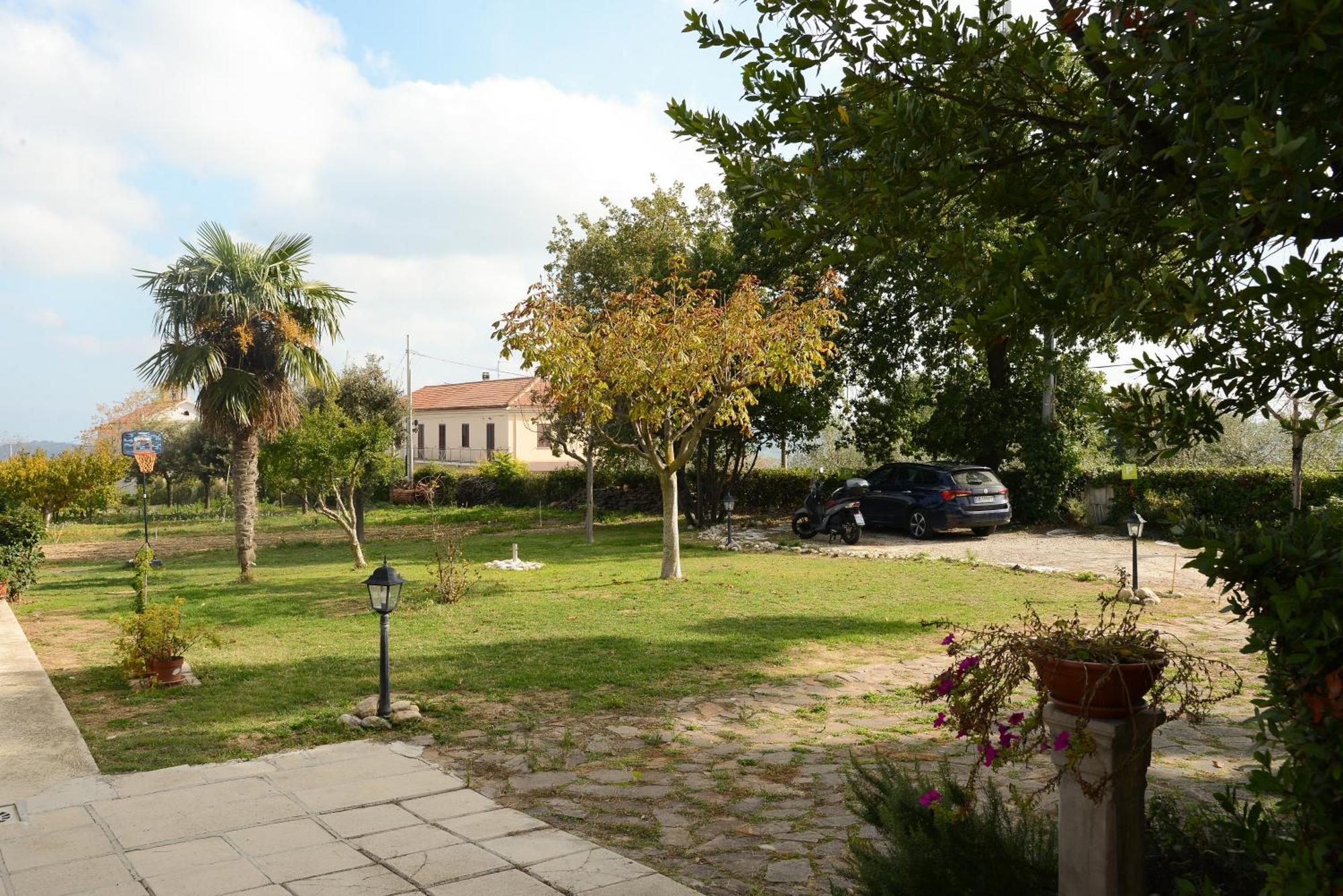 La Casa Di Andrea Hotel Chieti Kültér fotó